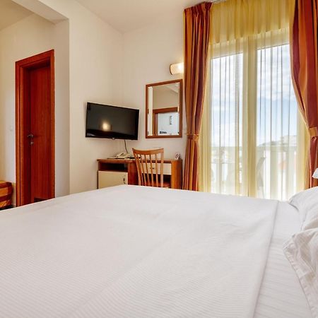 Hotel Posejdon Неум Екстер'єр фото