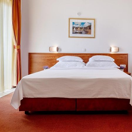 Hotel Posejdon Неум Екстер'єр фото