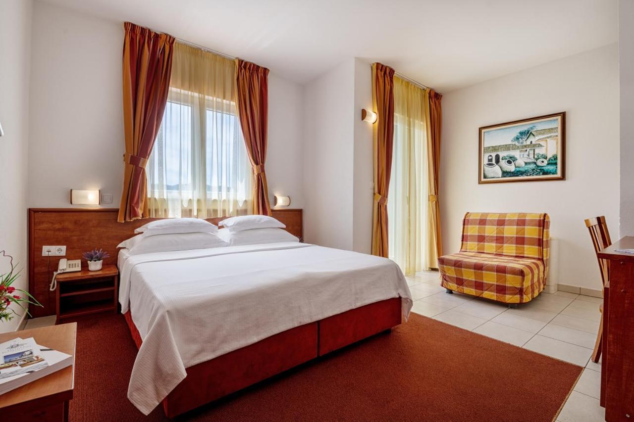 Hotel Posejdon Неум Екстер'єр фото