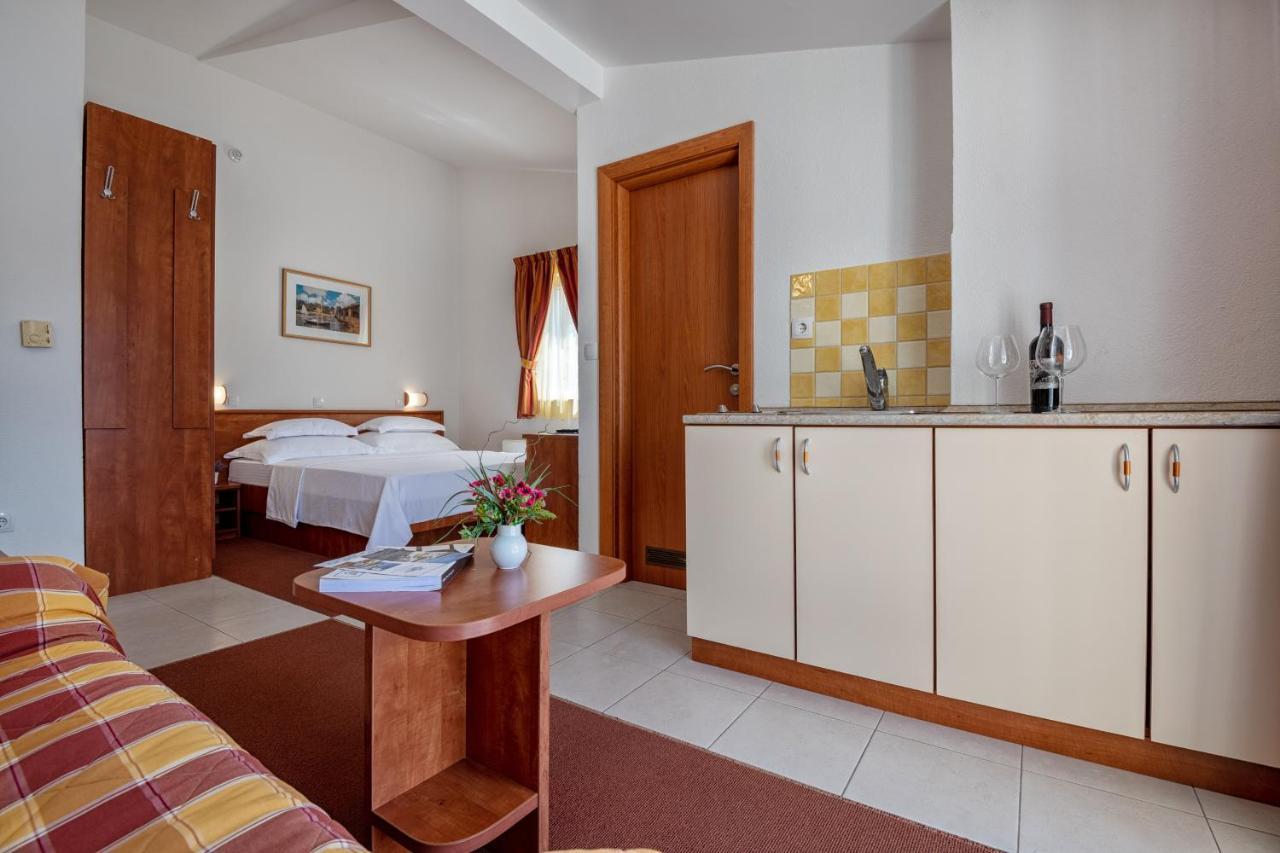 Hotel Posejdon Неум Екстер'єр фото