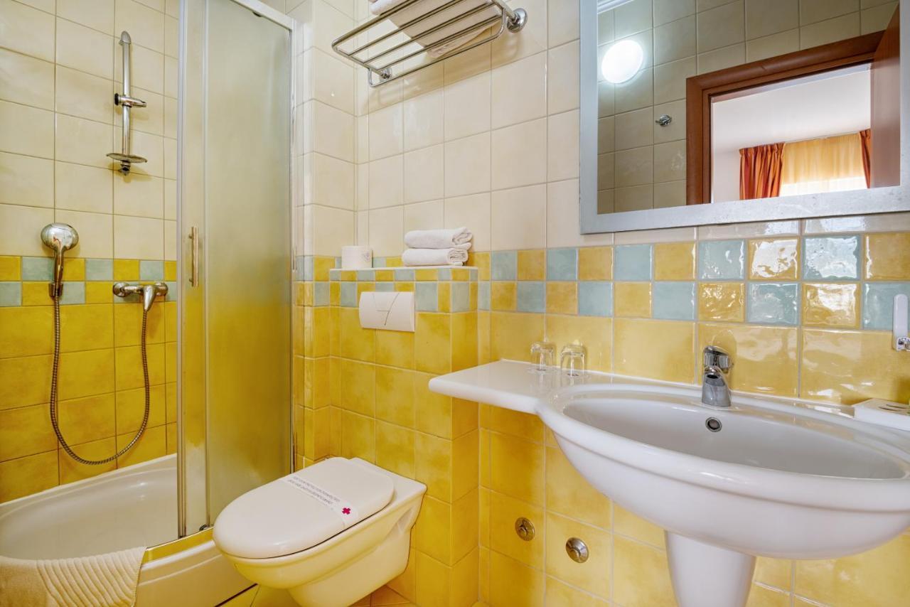 Hotel Posejdon Неум Екстер'єр фото