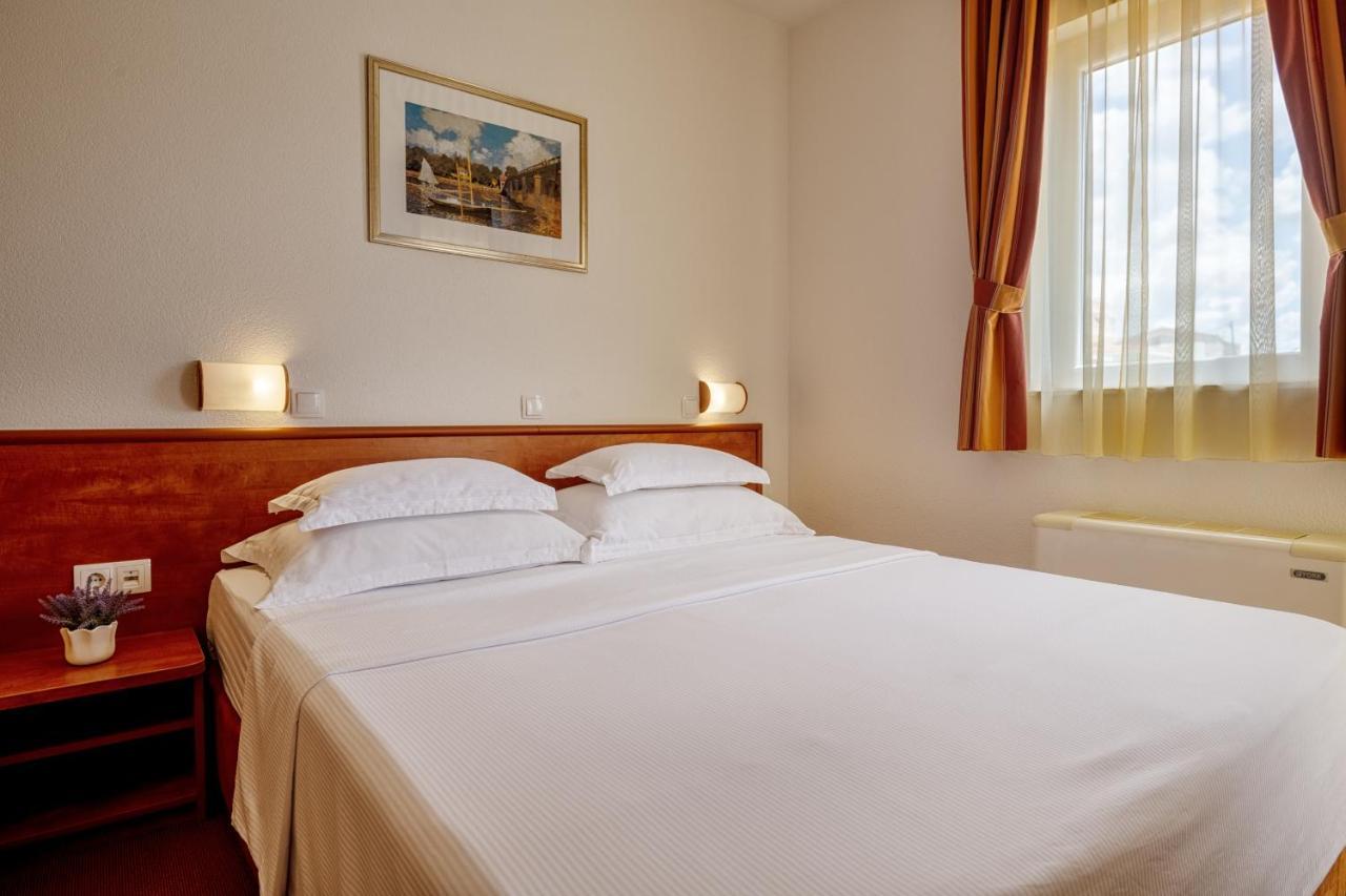 Hotel Posejdon Неум Екстер'єр фото
